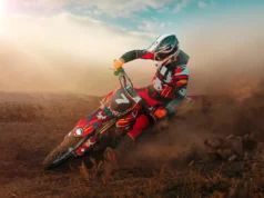 Can You Wear Glasses Under Dirt Bike Goggles?
